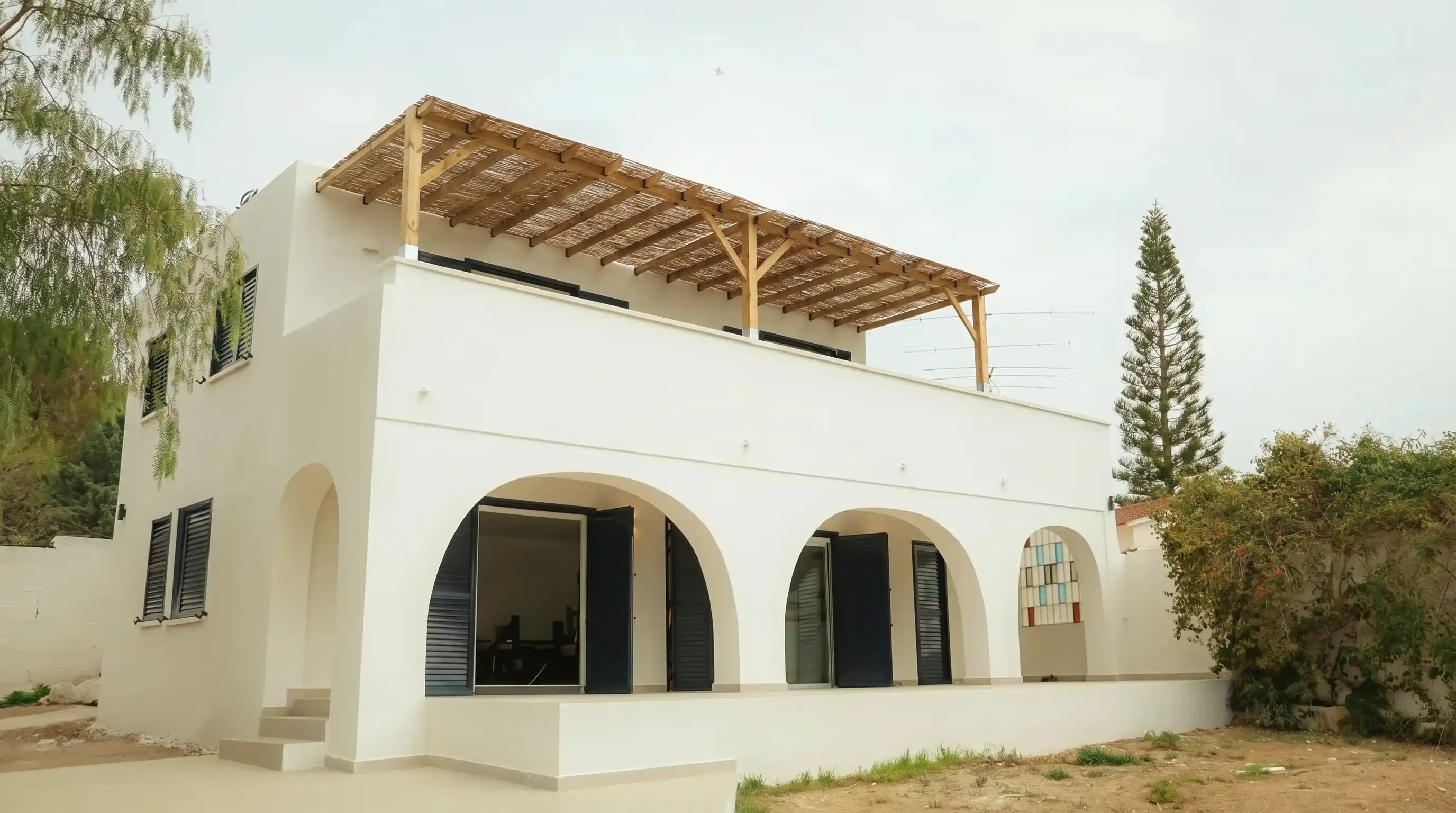 Villa mediterránea rehabilitada por Keo Refurb en Valencia